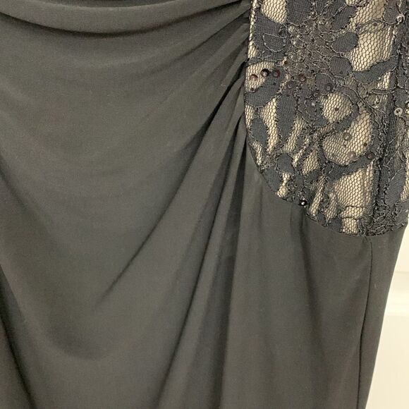 R&M Richards size 12 Petite sleeveless black formal dress - Picture 4 of 9